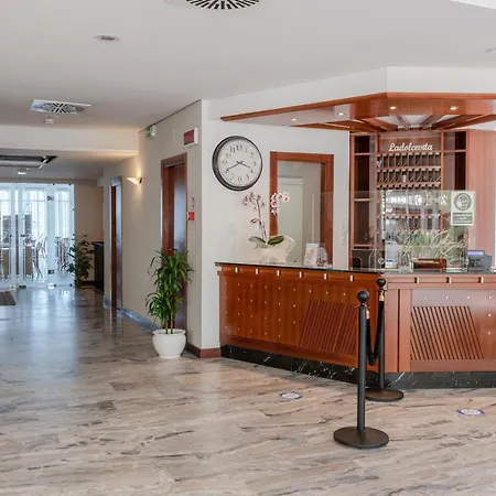 Audi Frontemare Otel