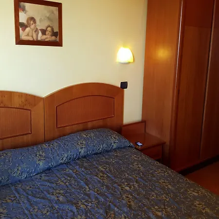 Audi Frontemare 酒店 3*