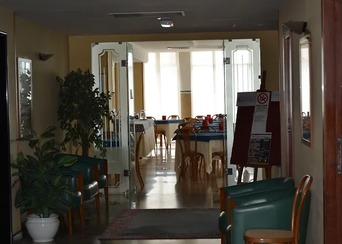 Audi Frontemare 3* Римини